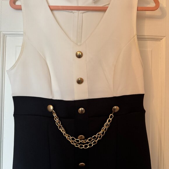 Venus Colorblock Bodycon, Gold Chain and Buttons Detail Dress Size Medium - Picture 3 of 5
